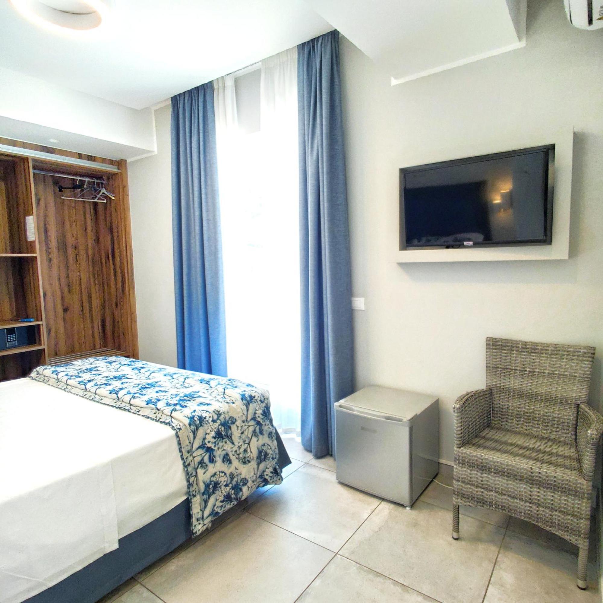 Piccolo Hotel Terracina Zewnętrze zdjęcie