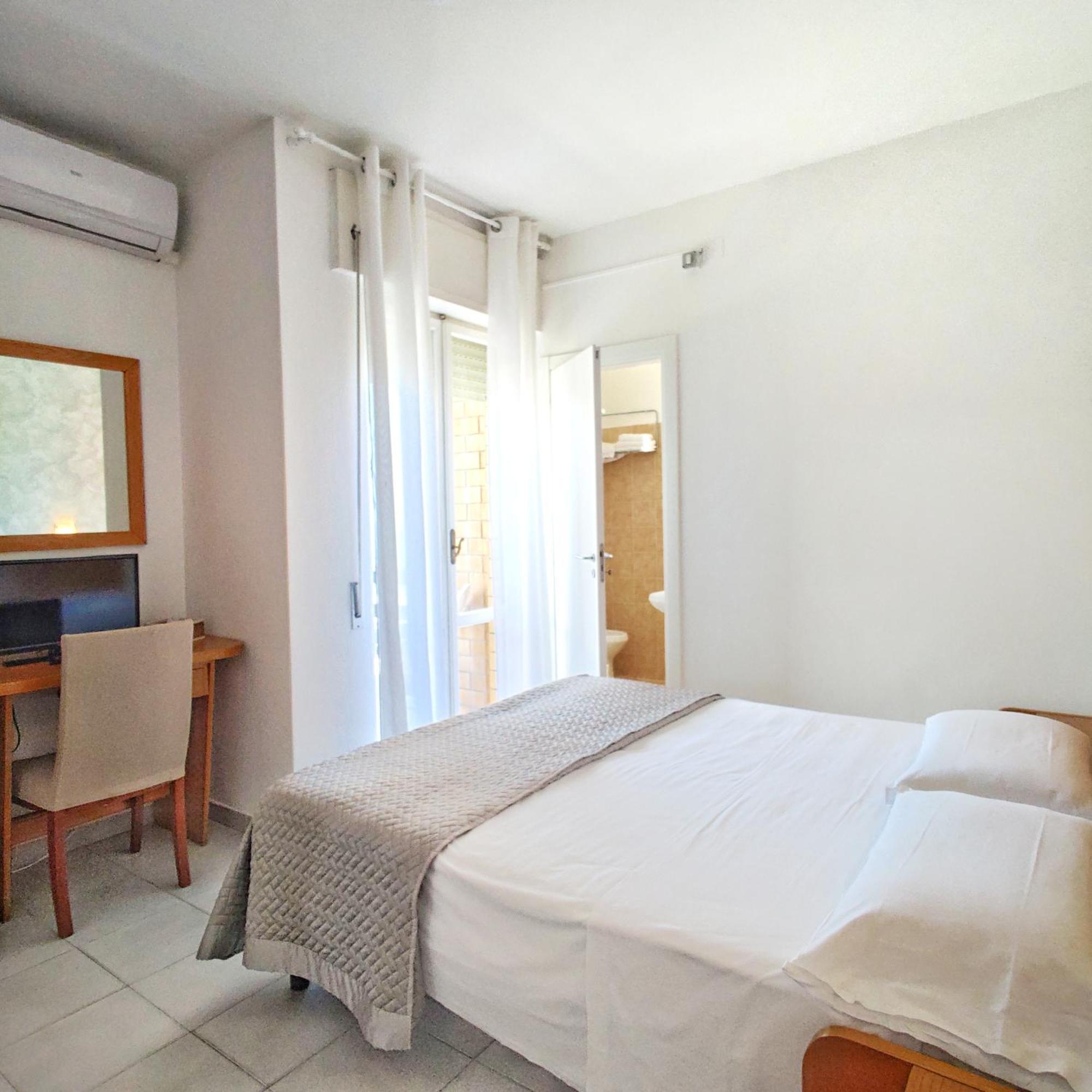 Piccolo Hotel Terracina Zewnętrze zdjęcie